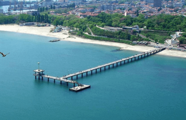 Burgas Pier