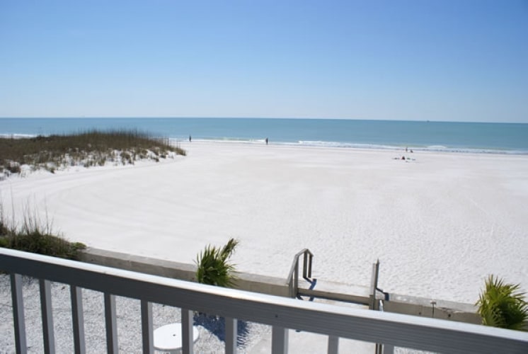 Barefoot Beach Hotel
