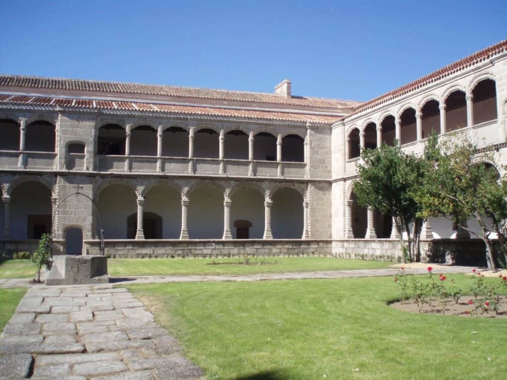 Real Monasterio de Santo Tomas