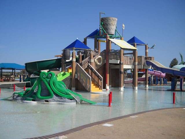 Castaway Cove Waterpark