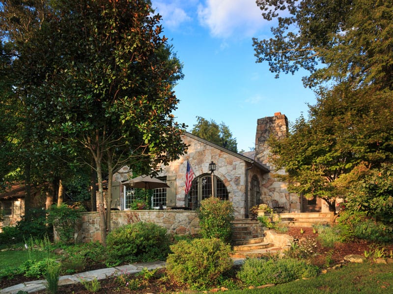 Chanticleer Inn Bed & Breakfast