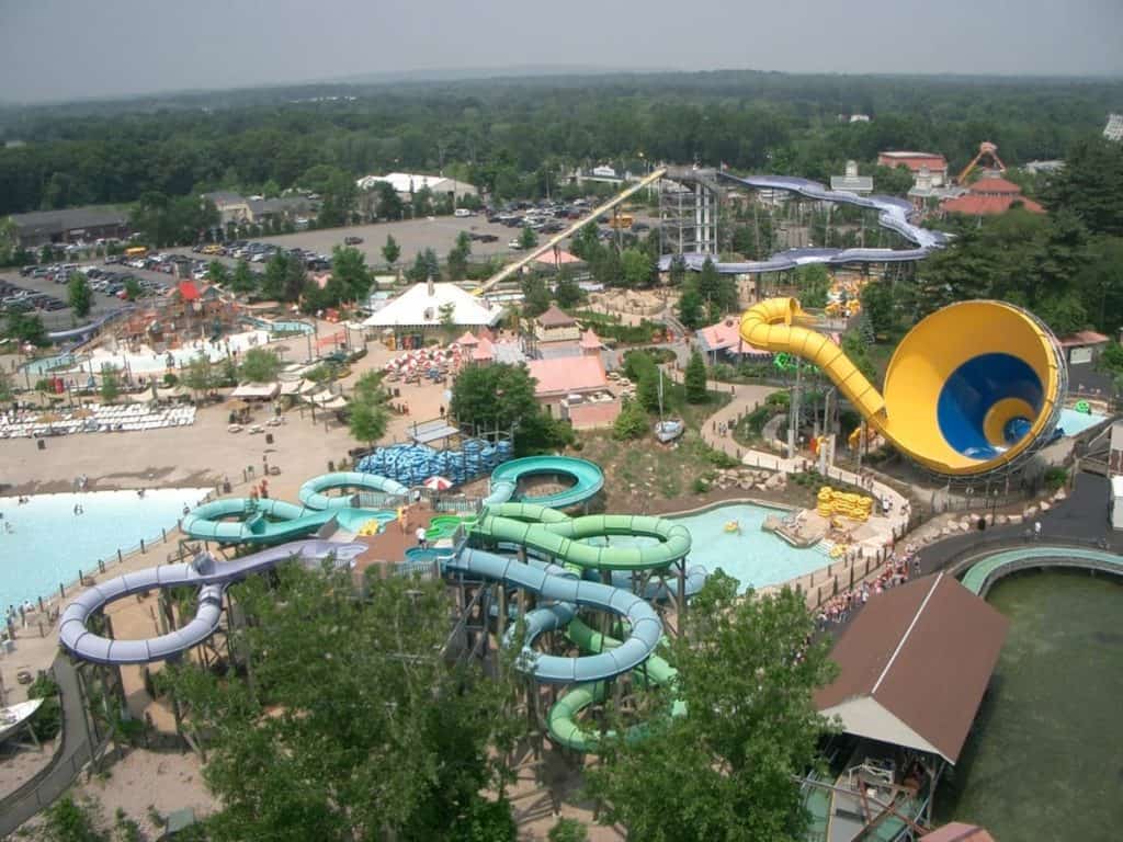 Six Flags Hurricane Harbour, Arlington
