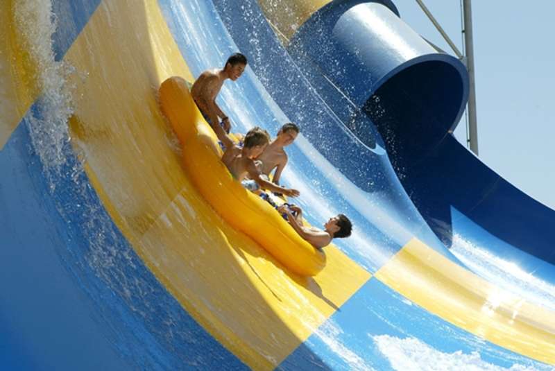 Wet ‘n’ Wild SplashTown