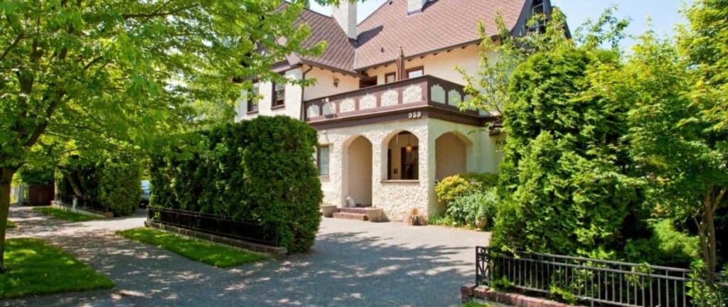 Bacon Mansion