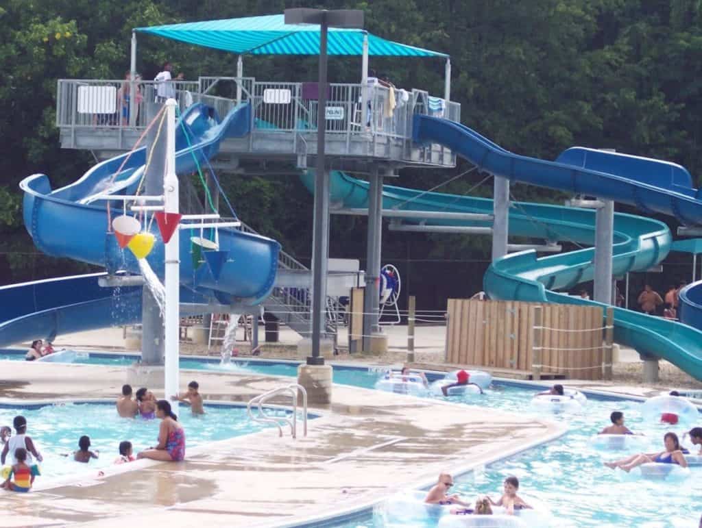 Martin Luther King Jr. Indoor and Outdoor Swim Center, Silver Spring