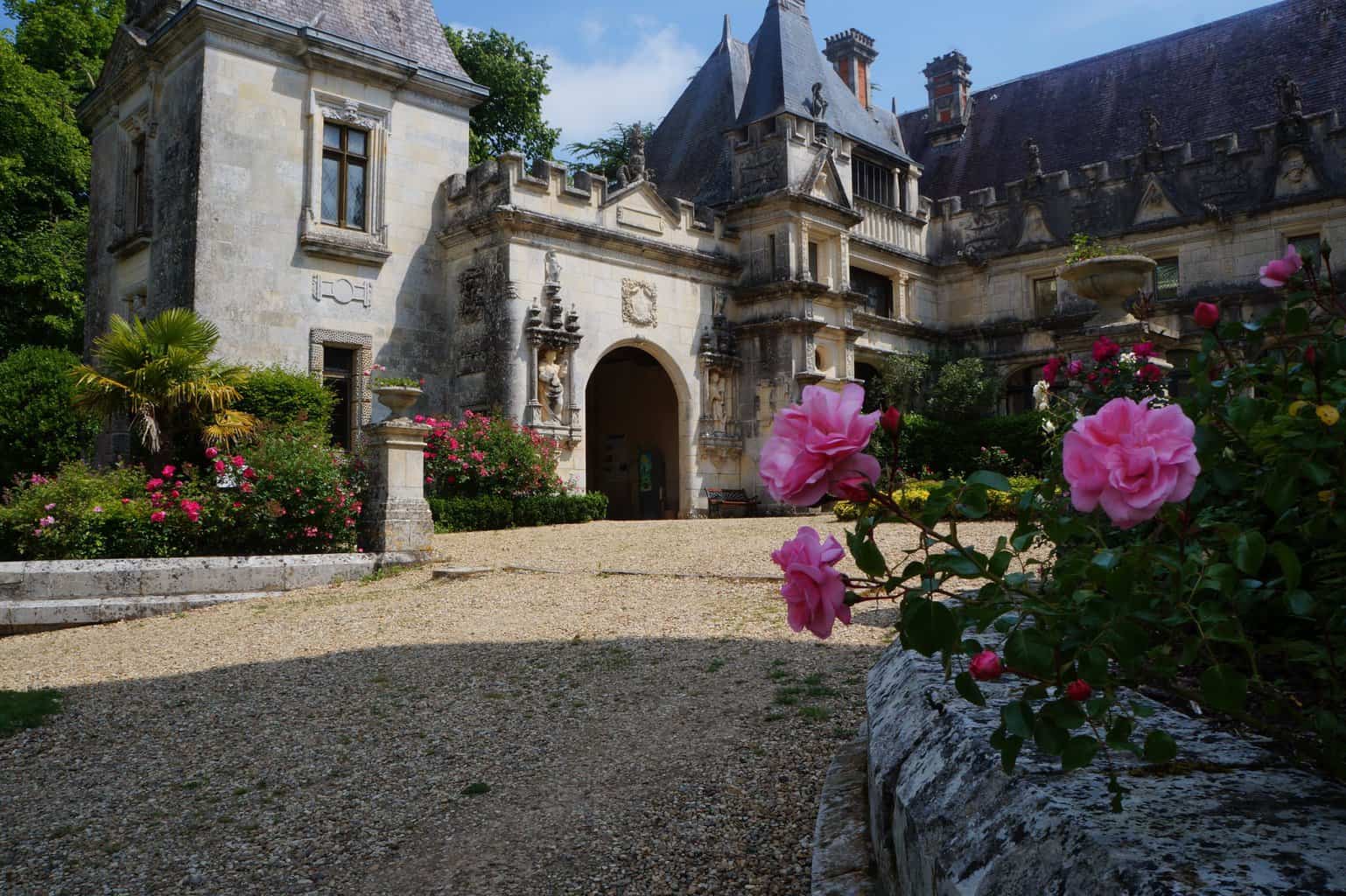 Le Château des Énigmes, Pons