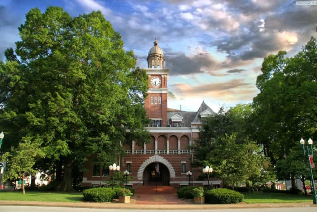 Paris, Tennessee