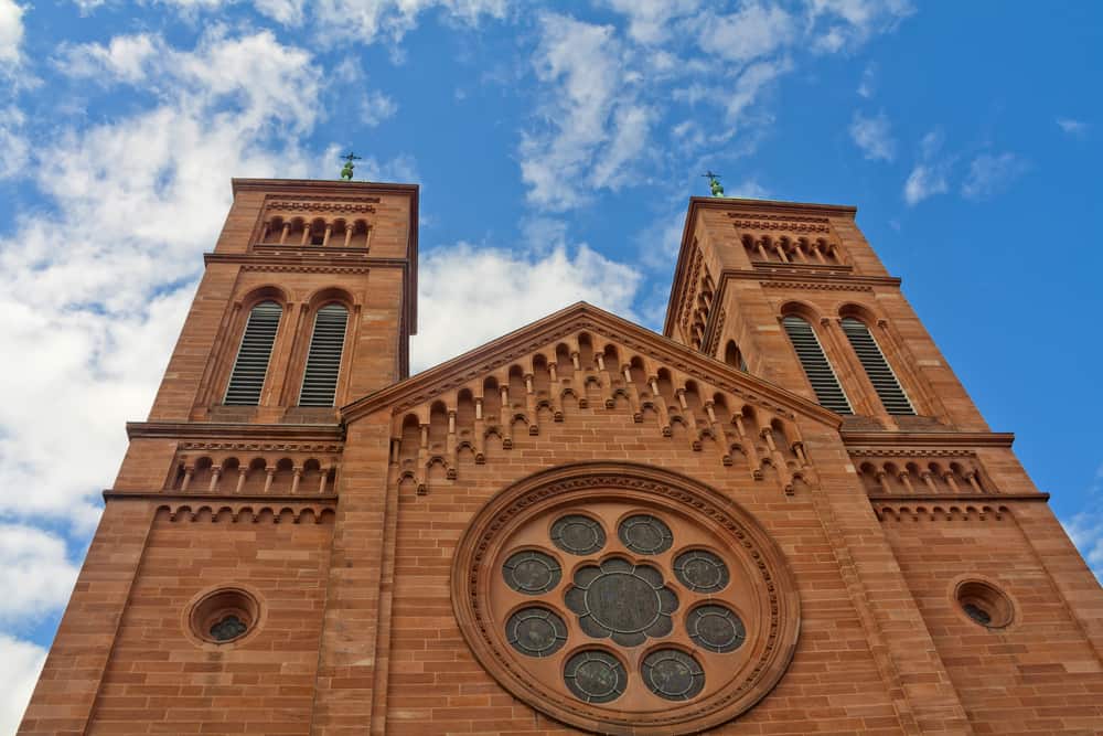 Eglise Saint-Pierre le Jeune