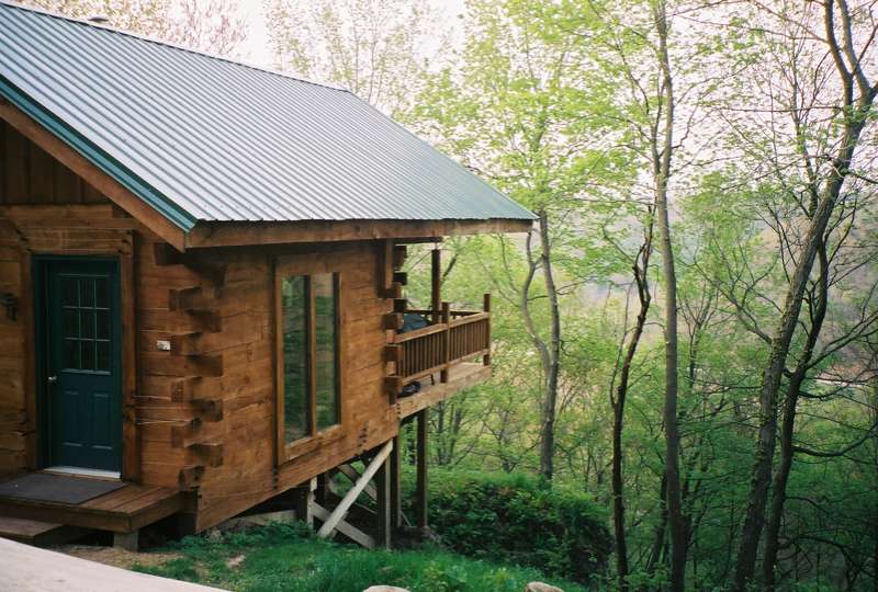 Cliffside Cabin – Muscoda