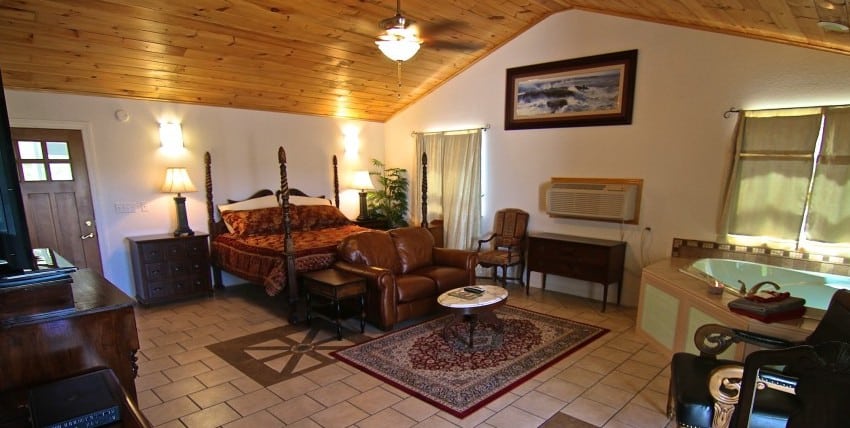 Echo Canyon Spa Resort