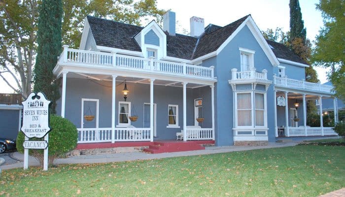 Seven Wives Inn