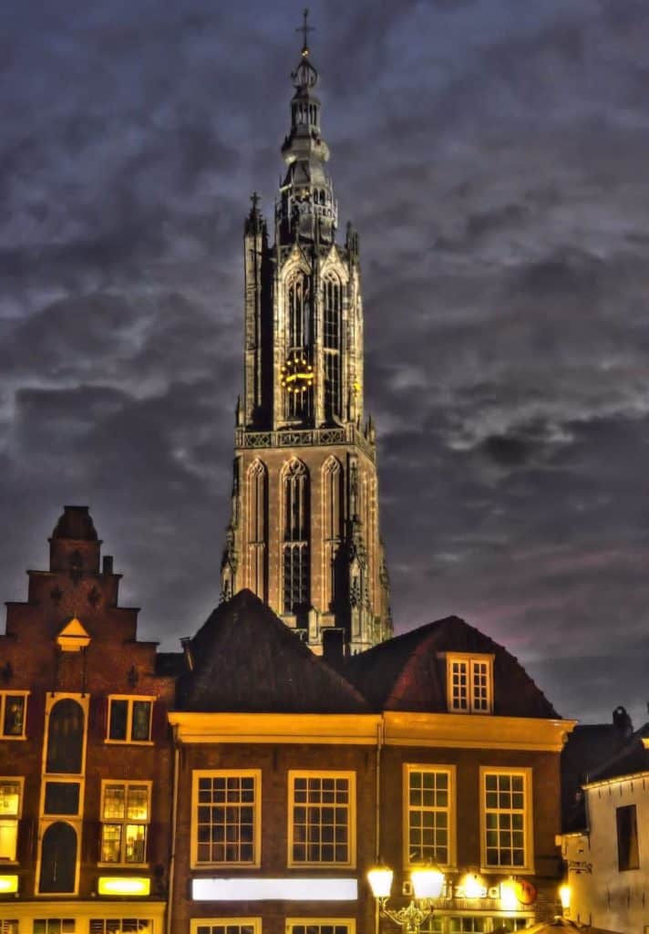 Onze-Lieve Vrouwetoren