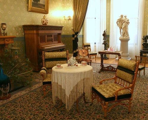 The Glenview Mansion