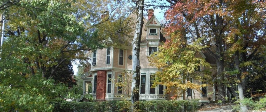 1884 Wildwood Bed & Breakfast