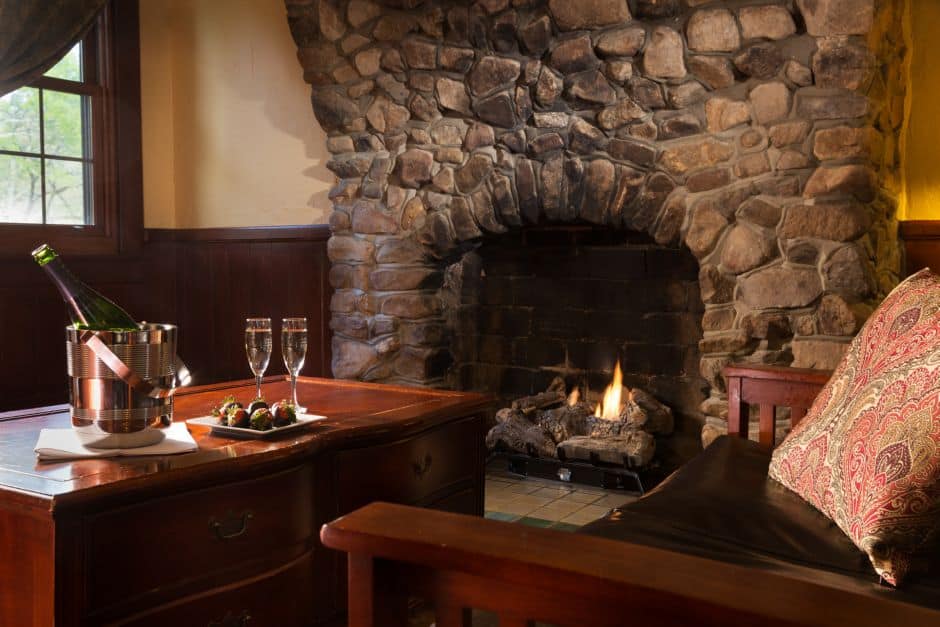 Hilltop Manor Bed & Breakfast