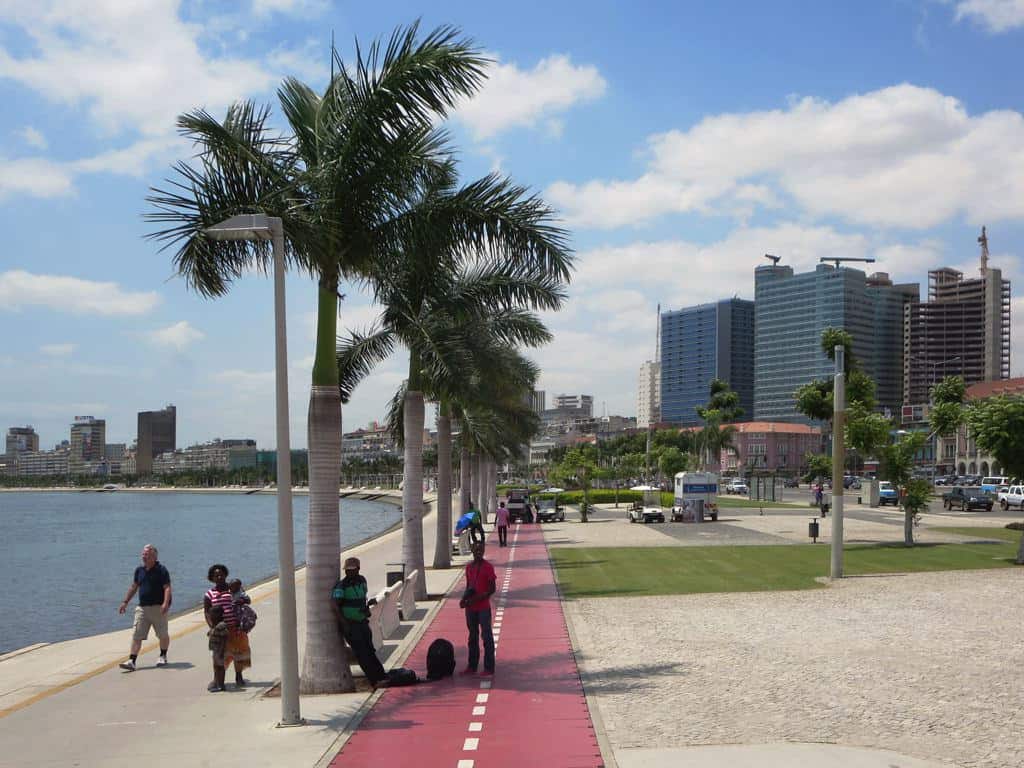 Avenida 4 de Fevereiro