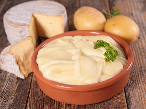 Aligot potatoes