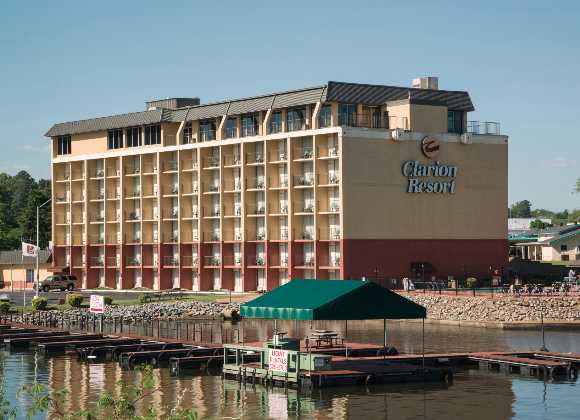 Clarion Resort on The Lake