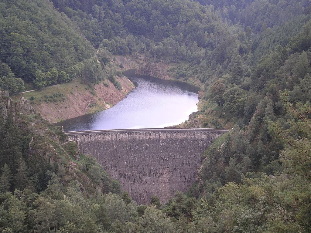 Gouffre d'Enfer Dam