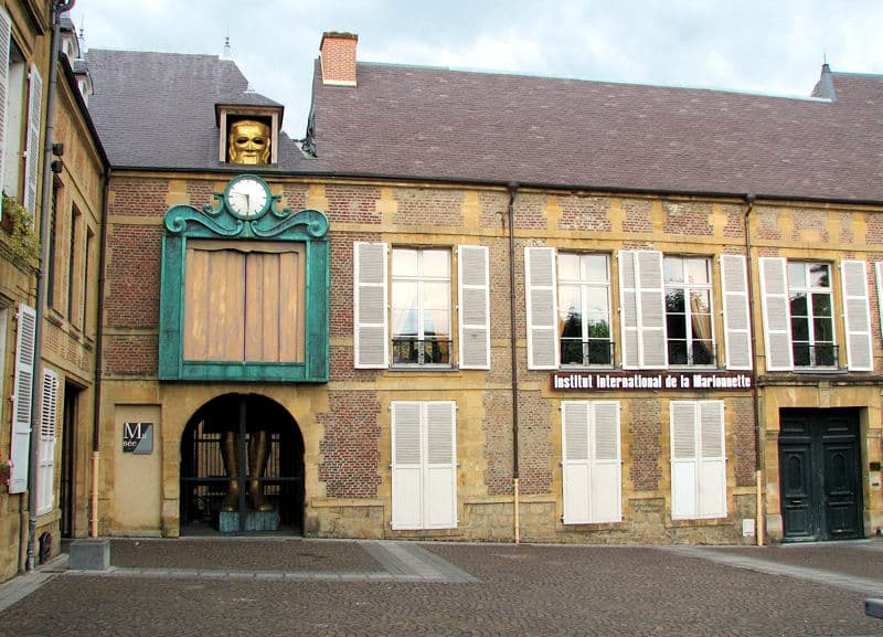 Le Grand Marionnettiste