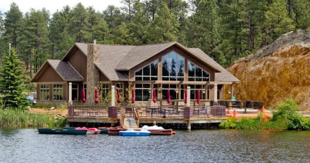 Legion Lake Lodge and Resort