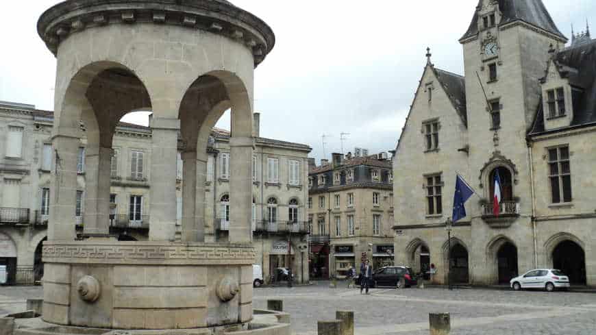 Place Abel Surchamp
