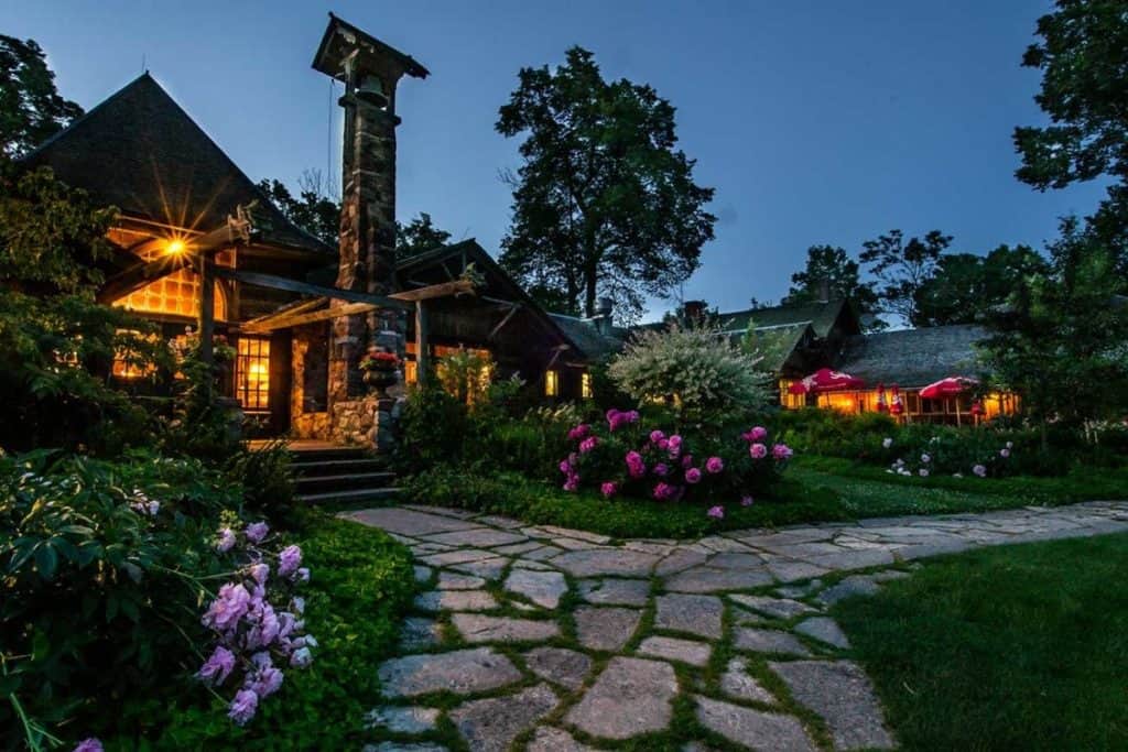 Stout’s Island Lodge