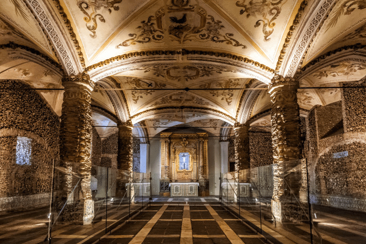 Capela dos Ossos