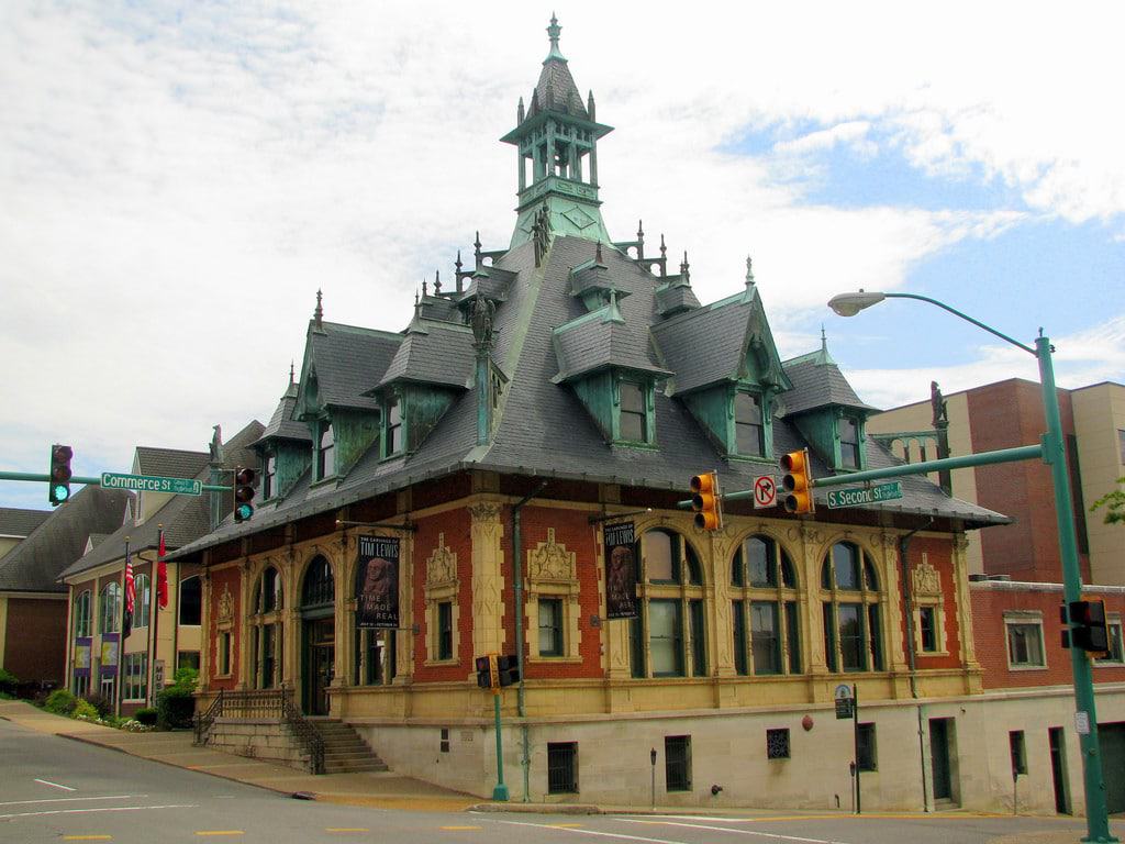 Customs House Museum