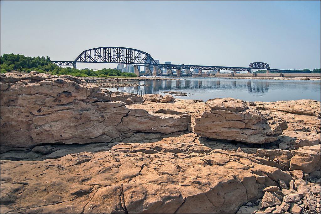 Falls of Ohio State Park
