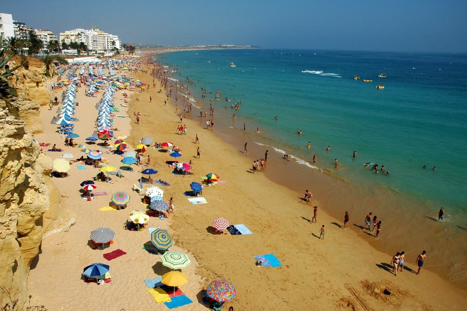 Praia de Armação de Pêra