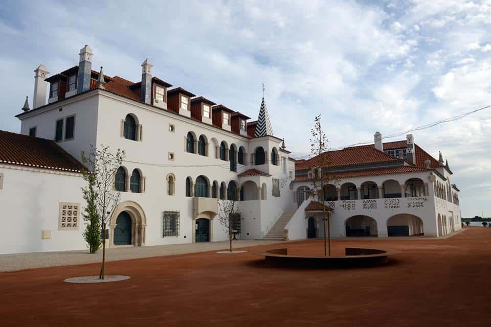 Casa Dos Patudos- Museu De Alpiarça