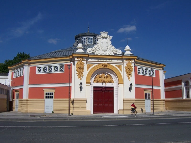 Centre National Des Arts Du Cirque