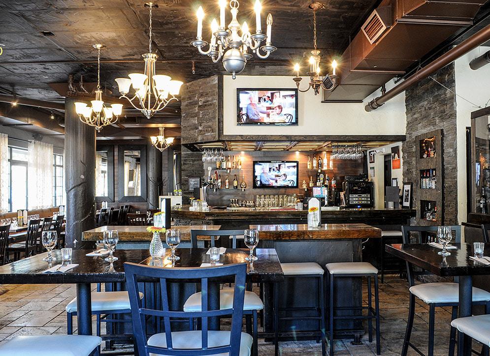 Honey West Restaurant And Bar