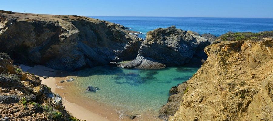 Praia Do Cerro Da Águia