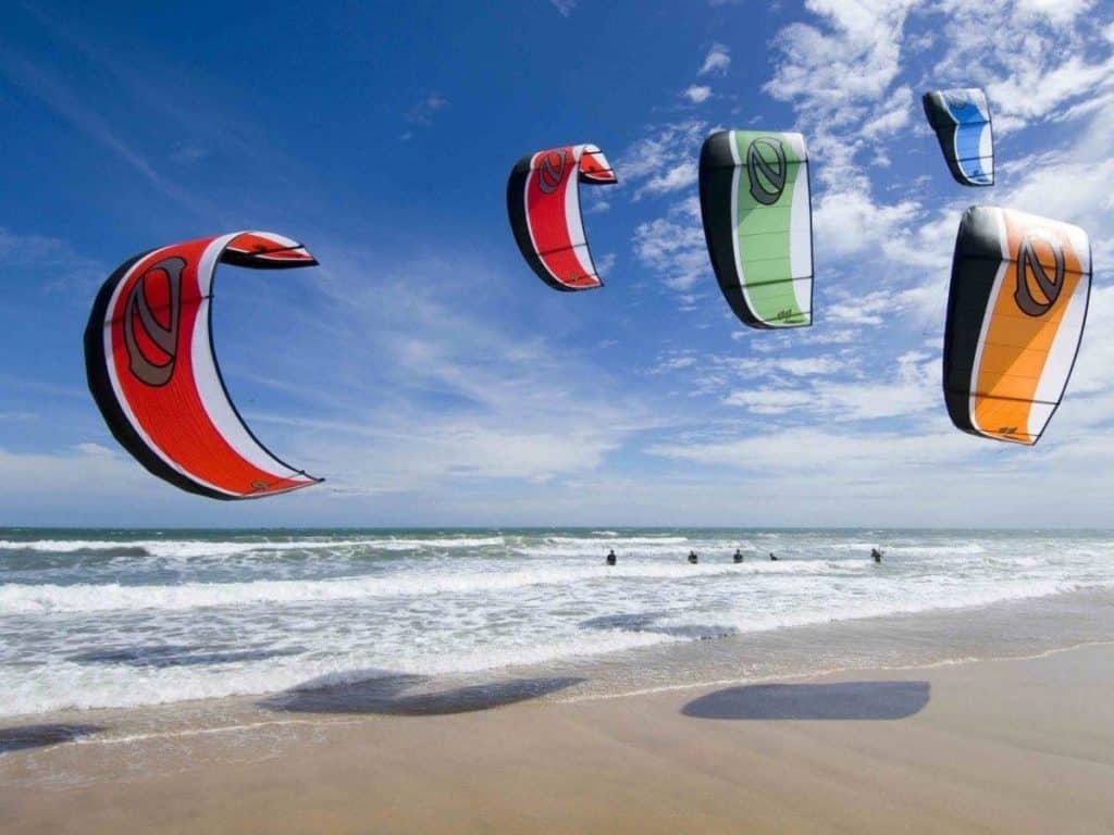 Kitesurfing