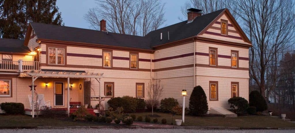 1802 House Bed And Breakfast
