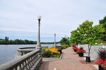 Lac-des-Nations Promenade