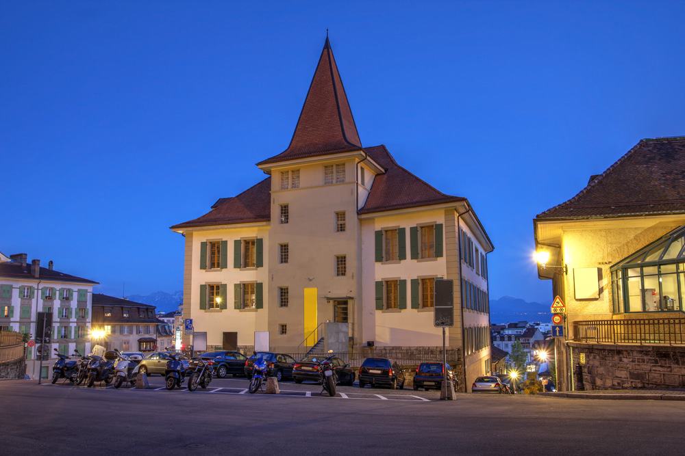 Museum Of Contemporary Design And Applied Arts