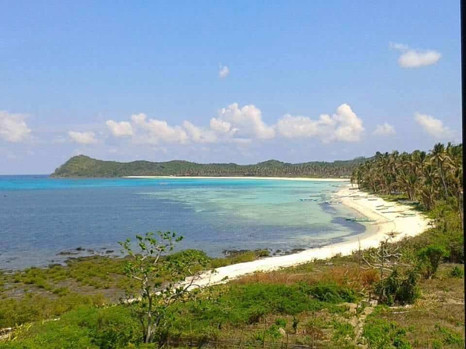 Pandan Beach, Araceli