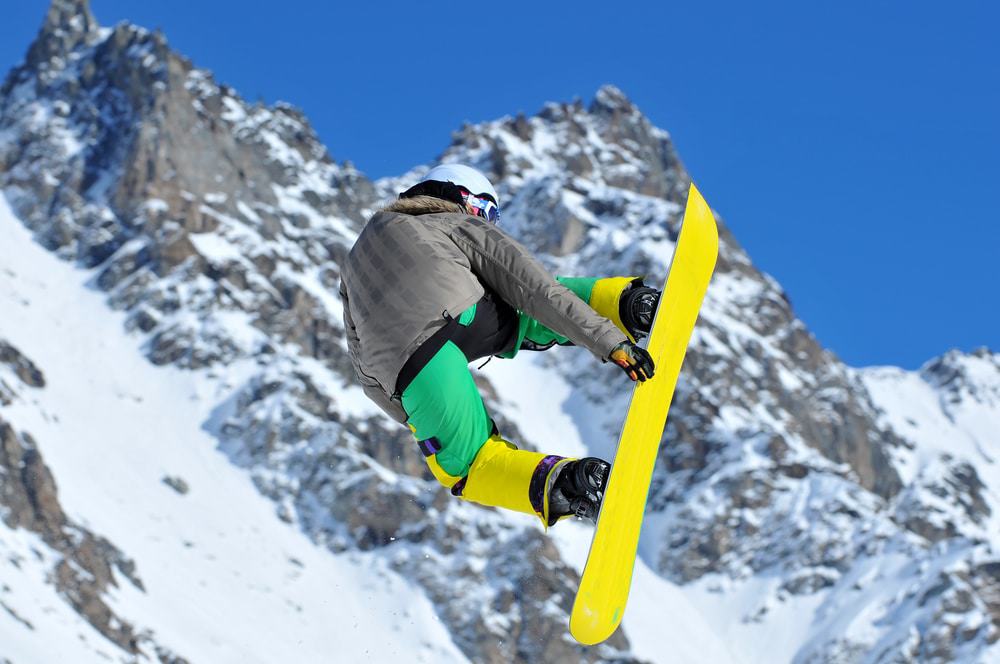 Snowboarder
