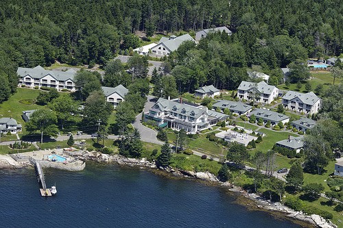 Spruce Point Inn