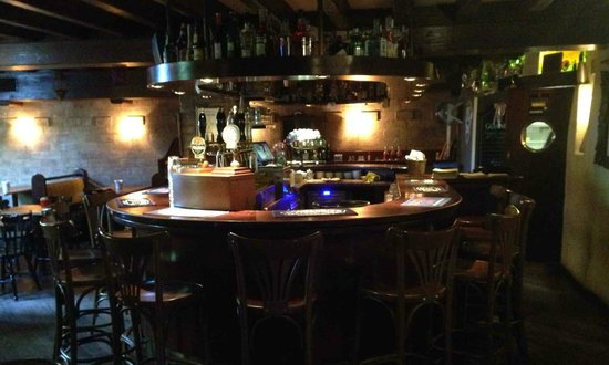 Helmut Bar