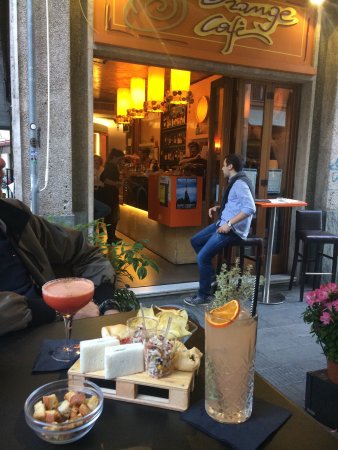 Orange Café