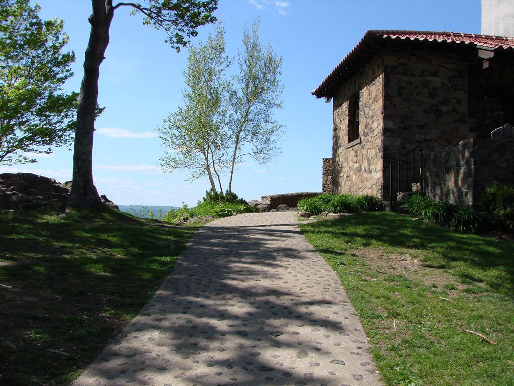 Weatogue, Connecticut