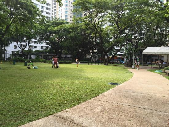 Jaime C Velasquez Park, Makati