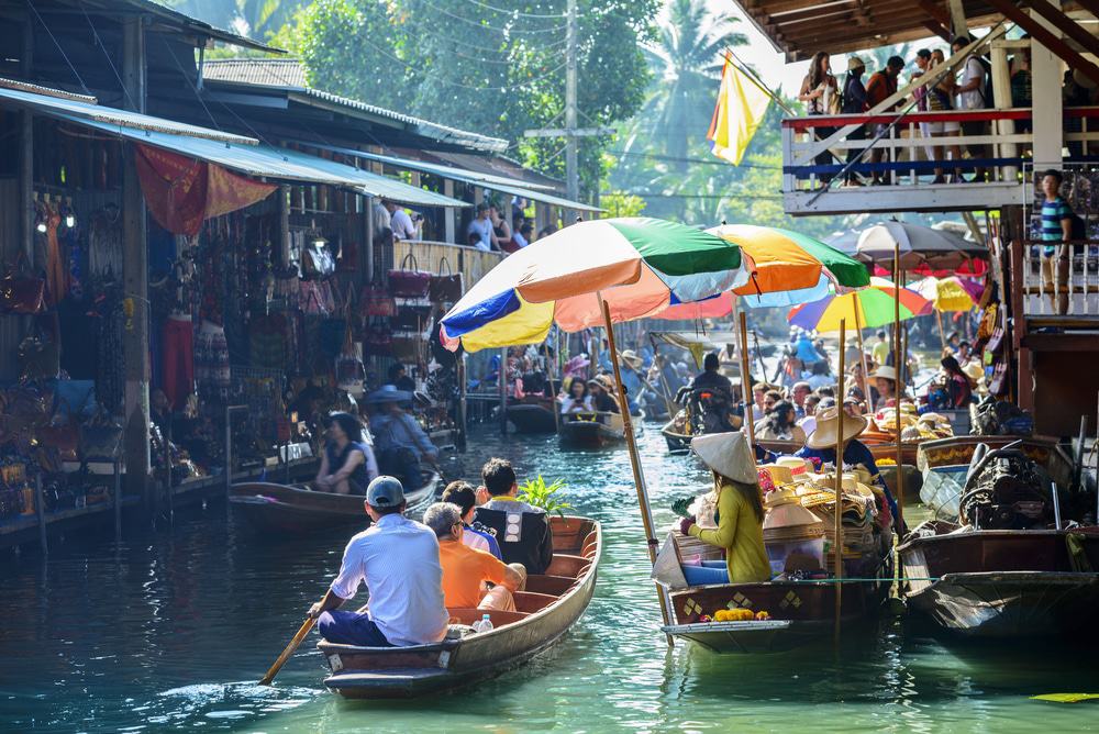 Damnoen Saduak Floating Market