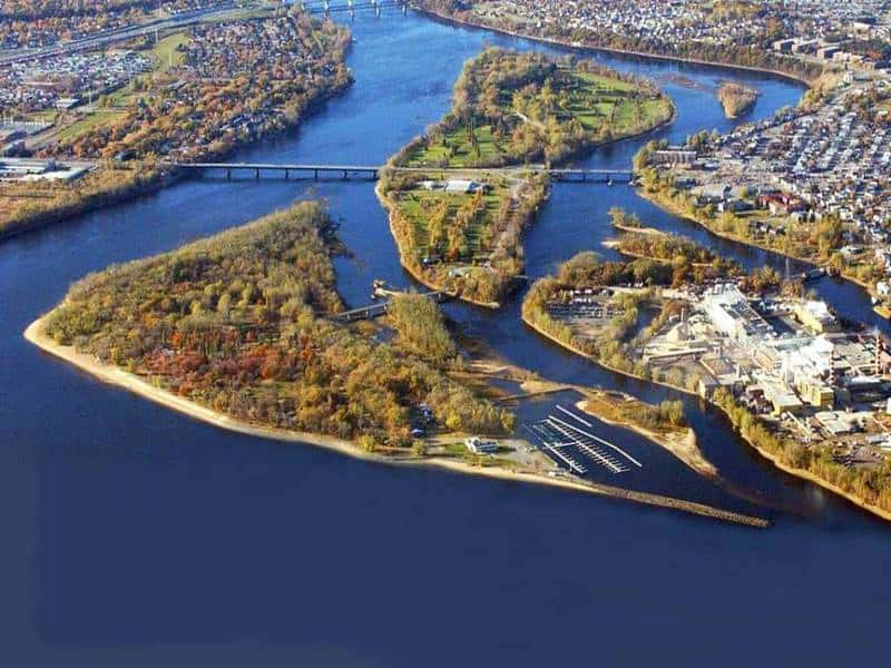 Saint-Quentin Island