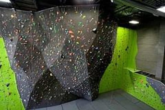 Source Climbing Center, Washington