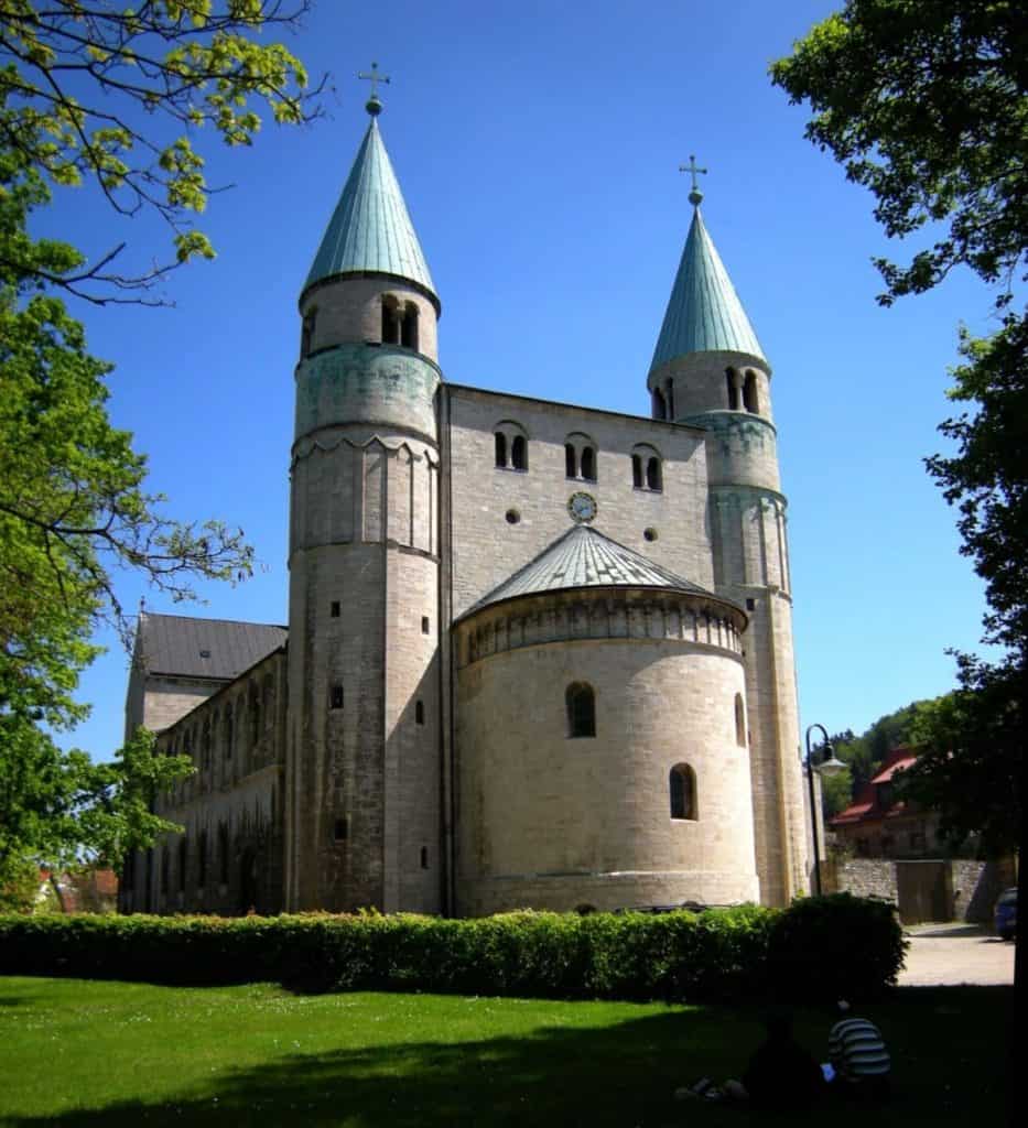 Romanische Stiftskirche St. Cyriacus